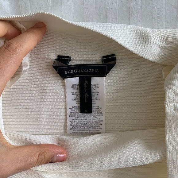 BCBG bodycon skirt - Picture 2 of 4